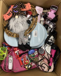 Bric-à-Brac Usato Ingrosso dalla Scozia