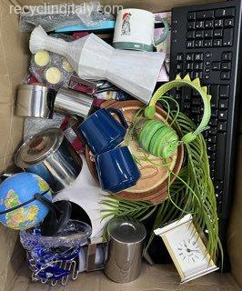 Used Bric-a-Brac Wholesale from Italy