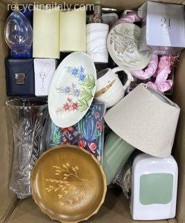 Ingrosso Bric-à-Brac Usato dalla Italia