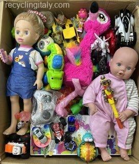 Giocattoli di Plastica Usati Ingrosso Italia