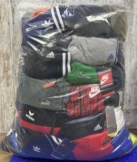 Ingrosso Abbigliamento Sportivo Usato per Bambini e Adulti