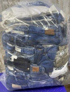 Shorts Usati in Ingrosso dall'Italia